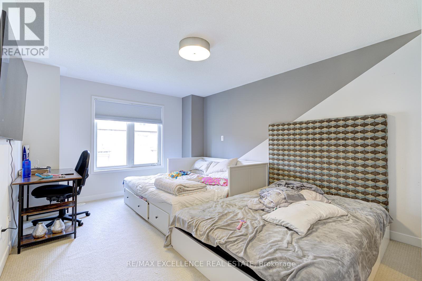 7 - 370 Square One Drive, Mississauga, Ontario  L5B 0E6 - Photo 18 - W12318229
