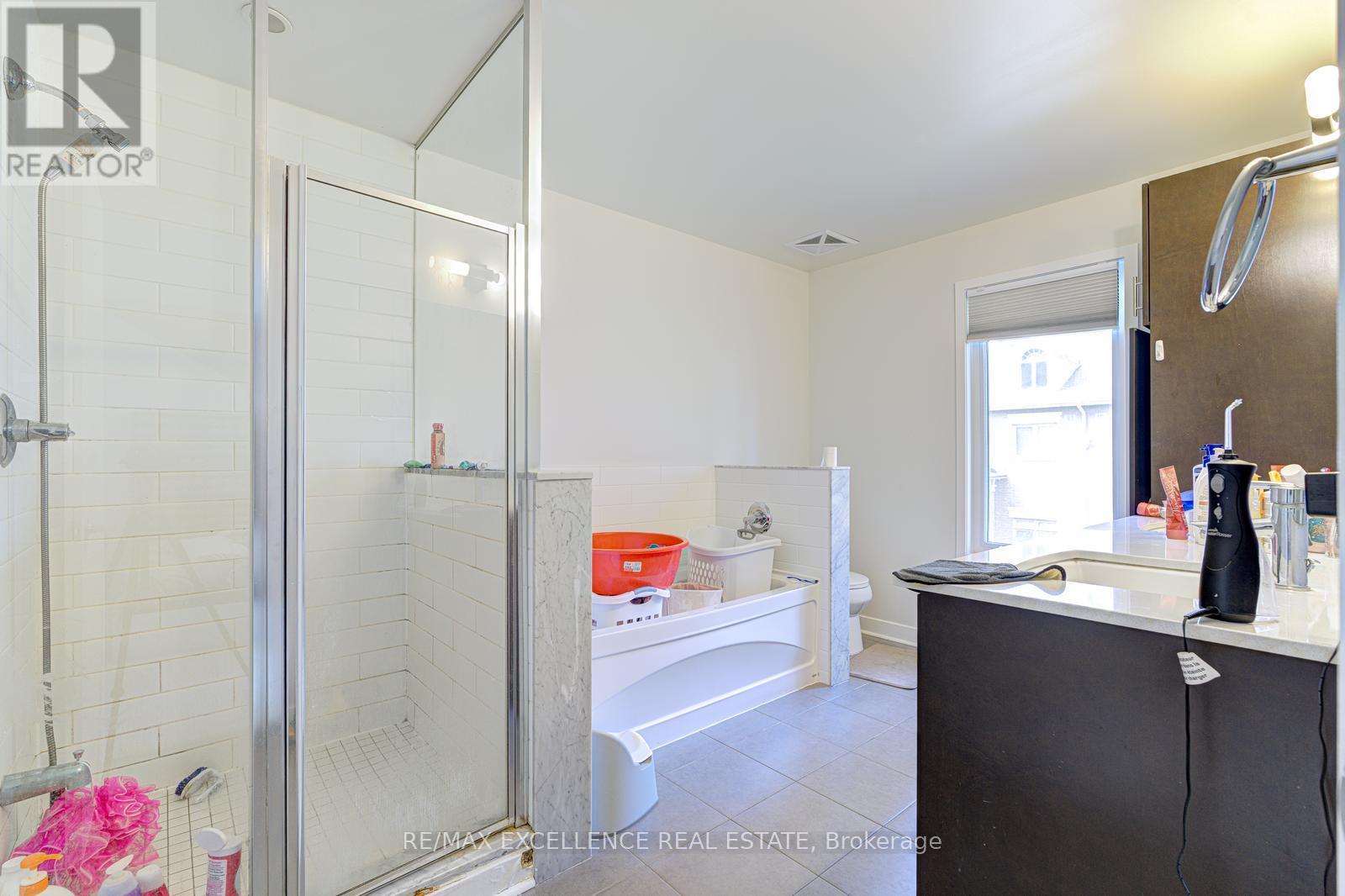7 - 370 Square One Drive, Mississauga, Ontario  L5B 0E6 - Photo 20 - W12318229
