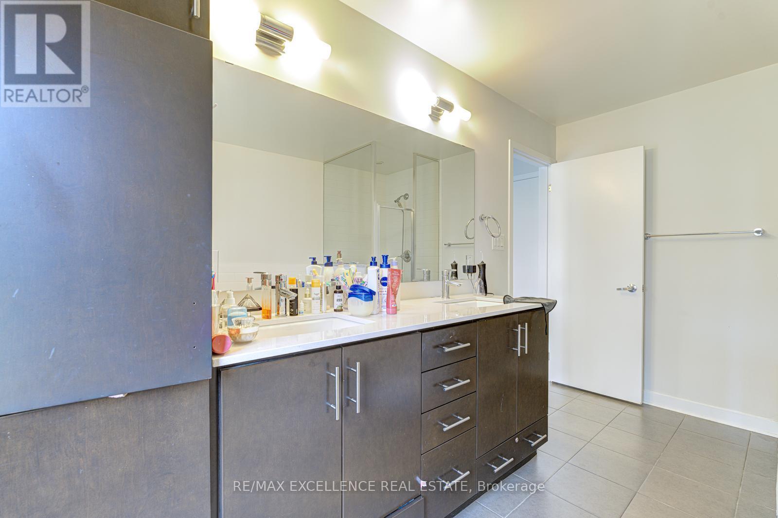 7 - 370 Square One Drive, Mississauga, Ontario  L5B 0E6 - Photo 21 - W12318229