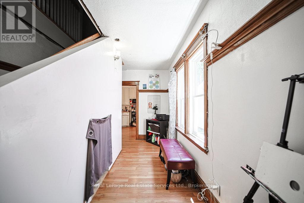 1105 King Street W, Hamilton, Ontario  L8S 1L8 - Photo 6 - X12318293