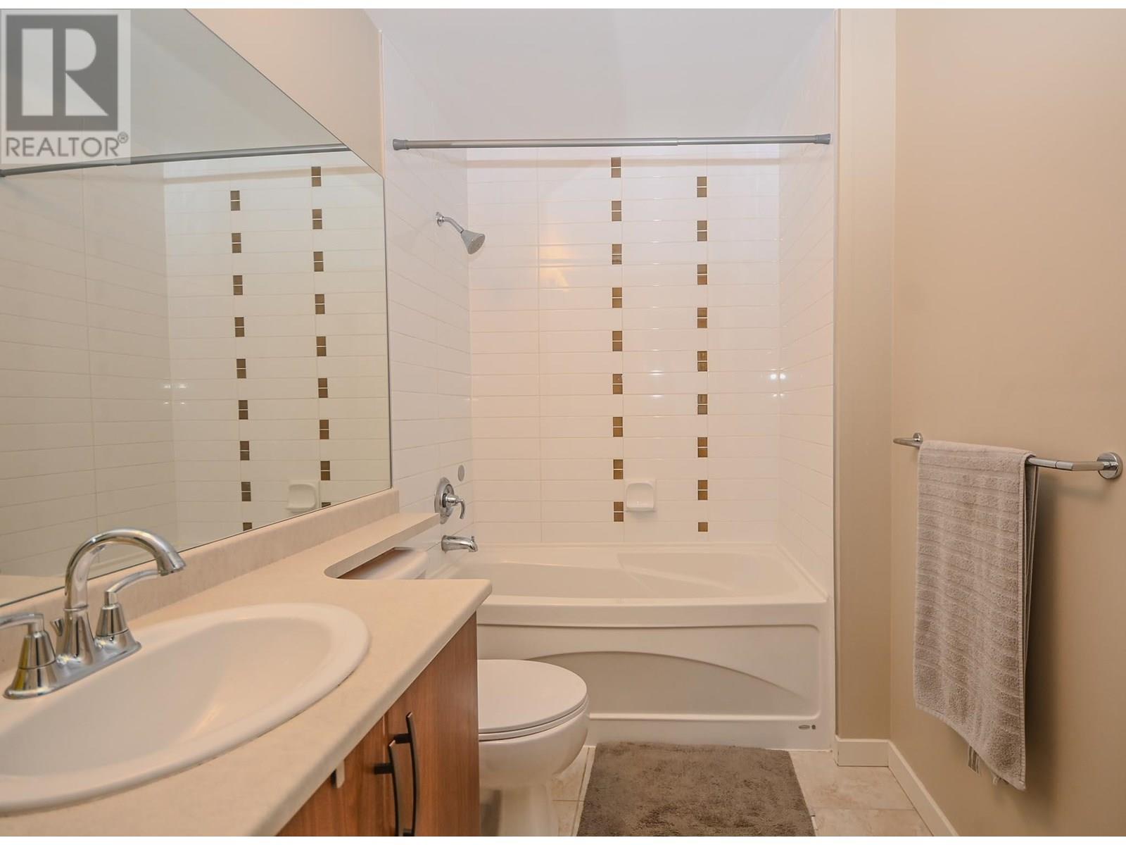 221 12350 Harris Road, Pitt Meadows, British Columbia  V3Y 0C5 - Photo 13 - R3032524