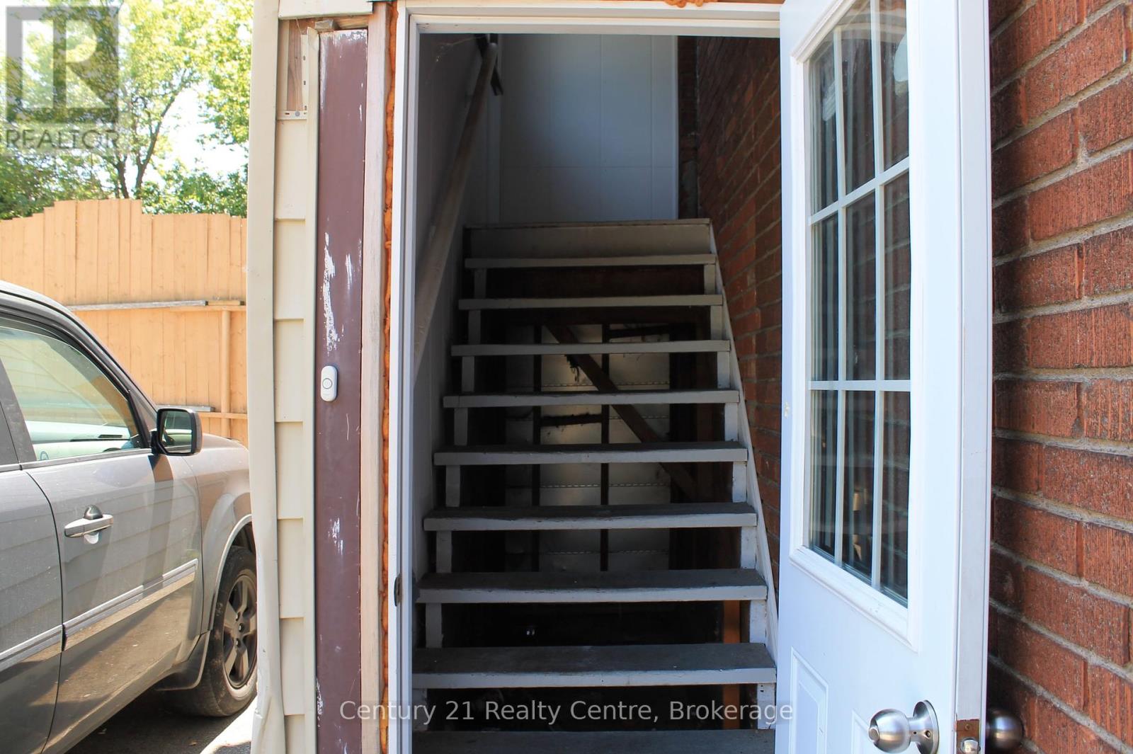 5124 Morrison Street, Niagara Falls, Ontario  L2E 2E1 - Photo 5 - X12318196