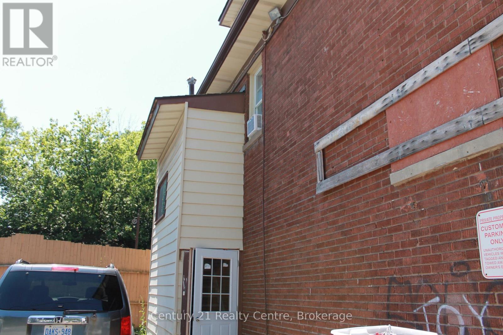 5124 Morrison Street, Niagara Falls, Ontario  L2E 2E1 - Photo 9 - X12318196