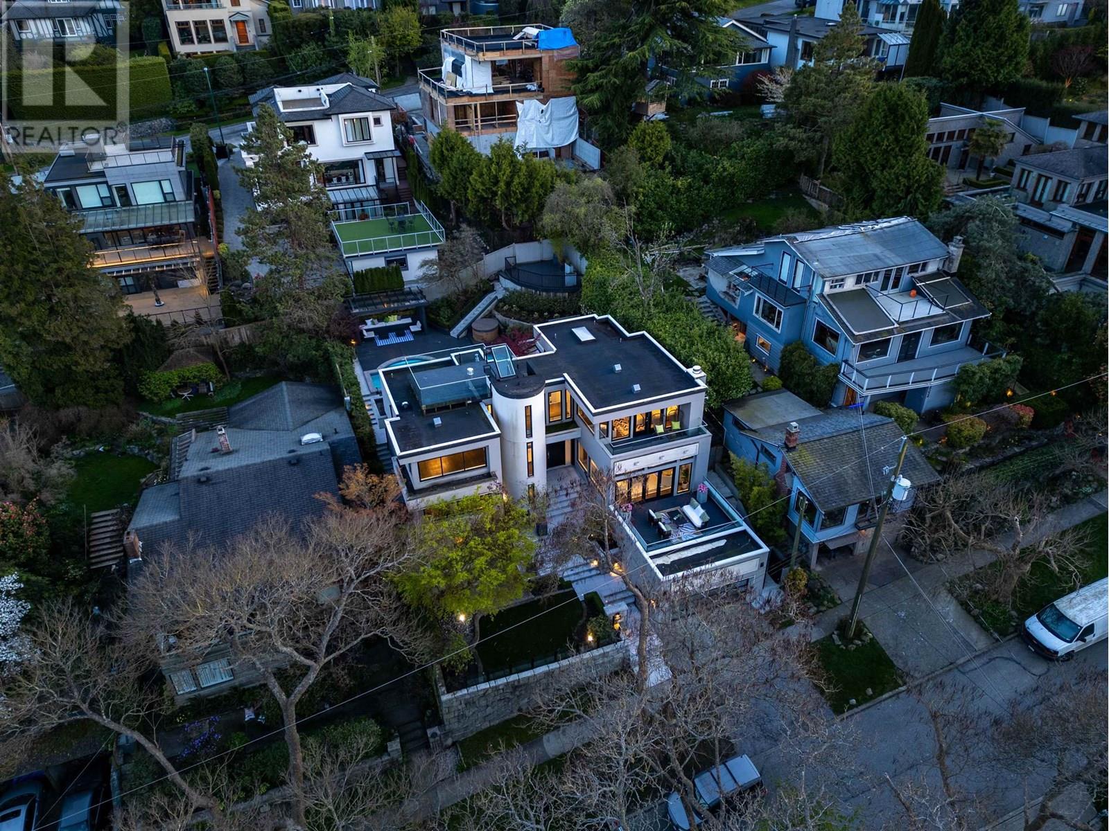 4524 W 1st Avenue, Vancouver, British Columbia  V6R 1H8 - Photo 2 - R3032491