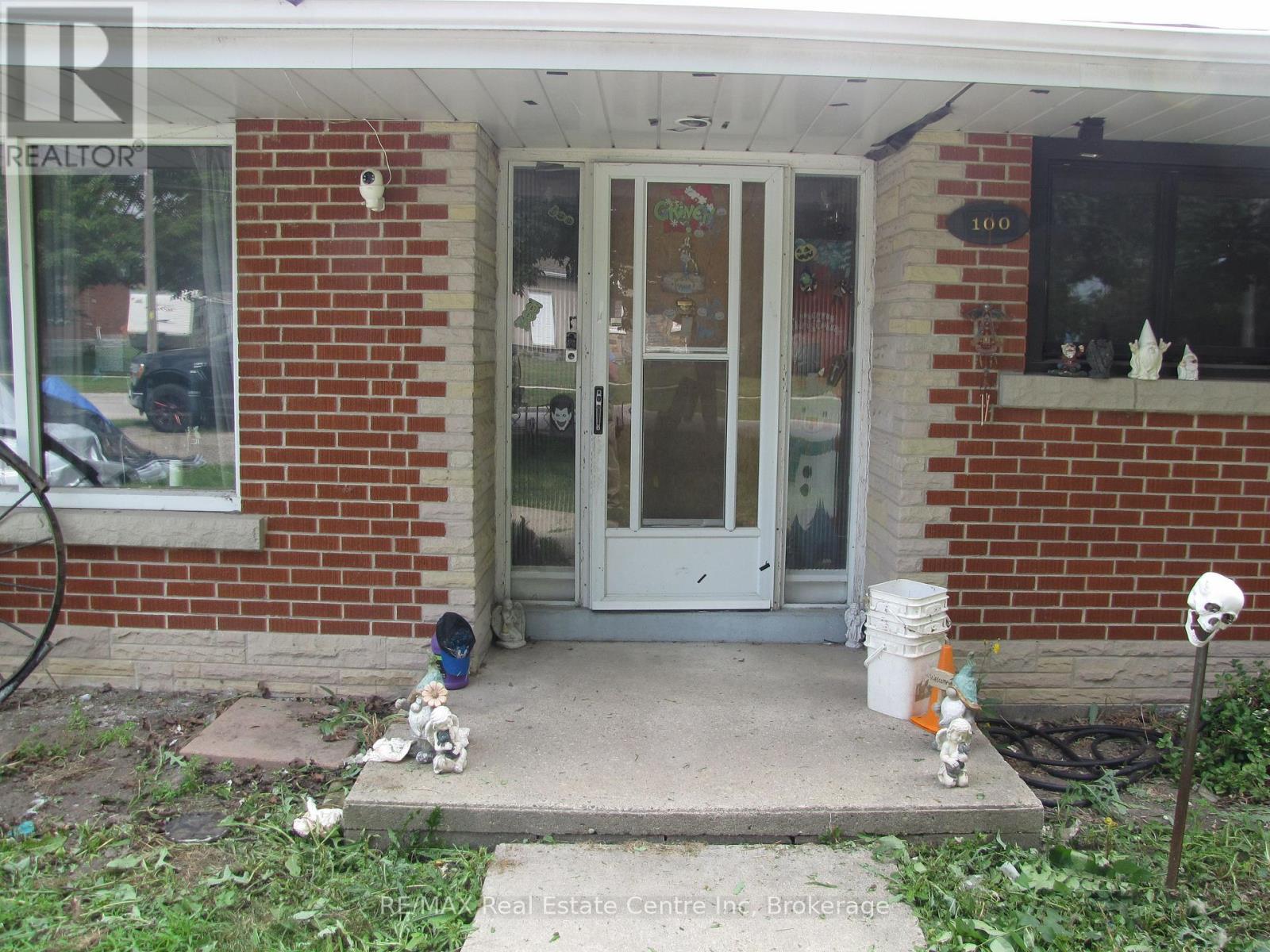 Property at 100 EDWARD STREET image 2