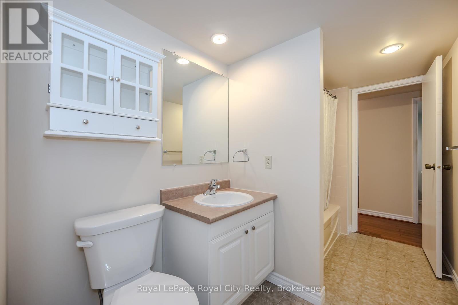 608 - 22 Marilyn Drive, Guelph, Ontario  N1H 7T1 - Photo 24 - X12318286