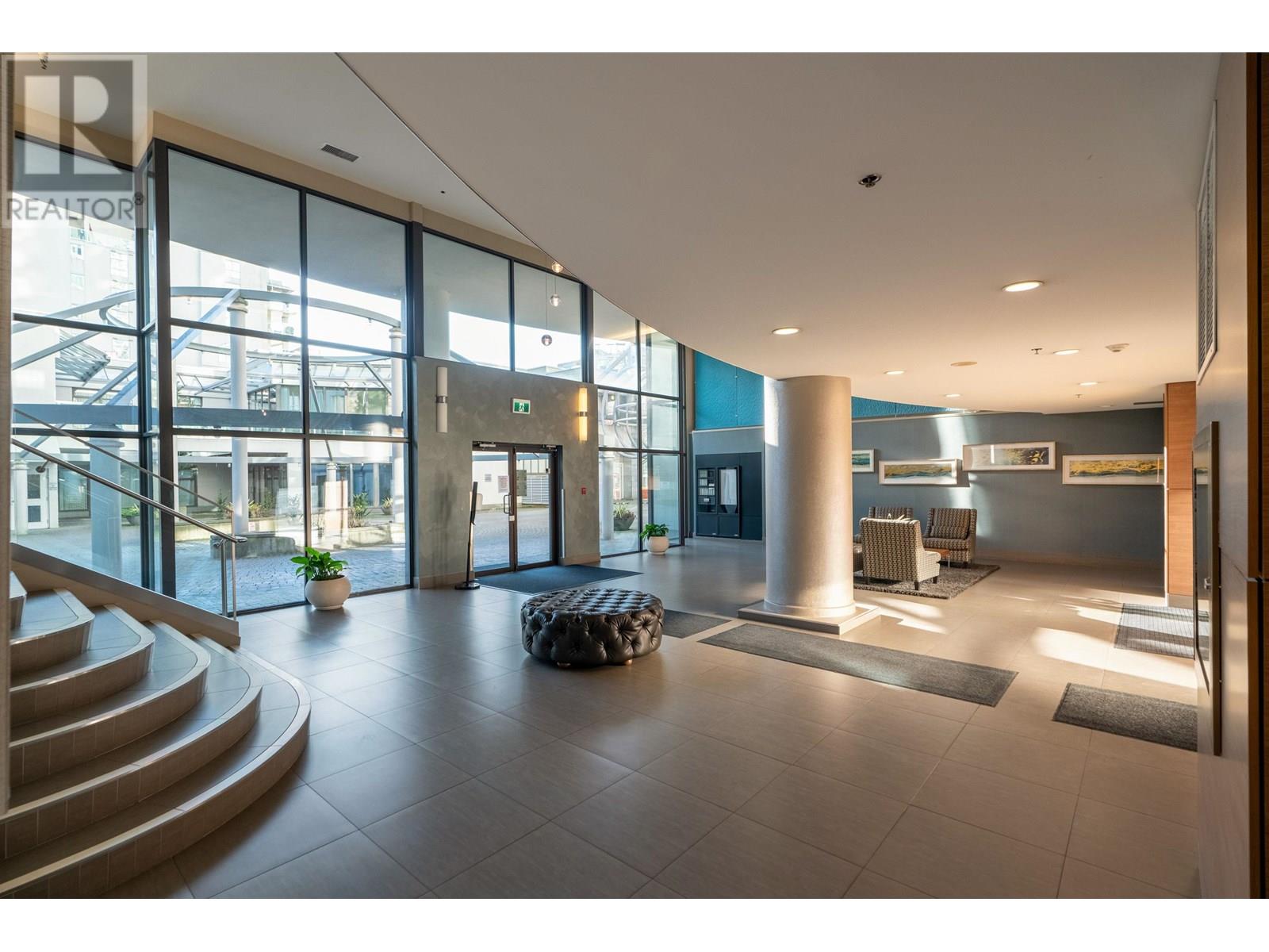 604 1500 Howe Street, Vancouver, British Columbia  V6Z 2N1 - Photo 3 - R3032430