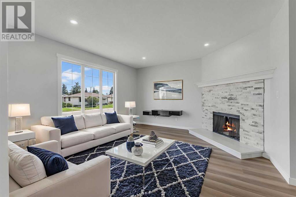 Property at 1117 36 Street SE image 2