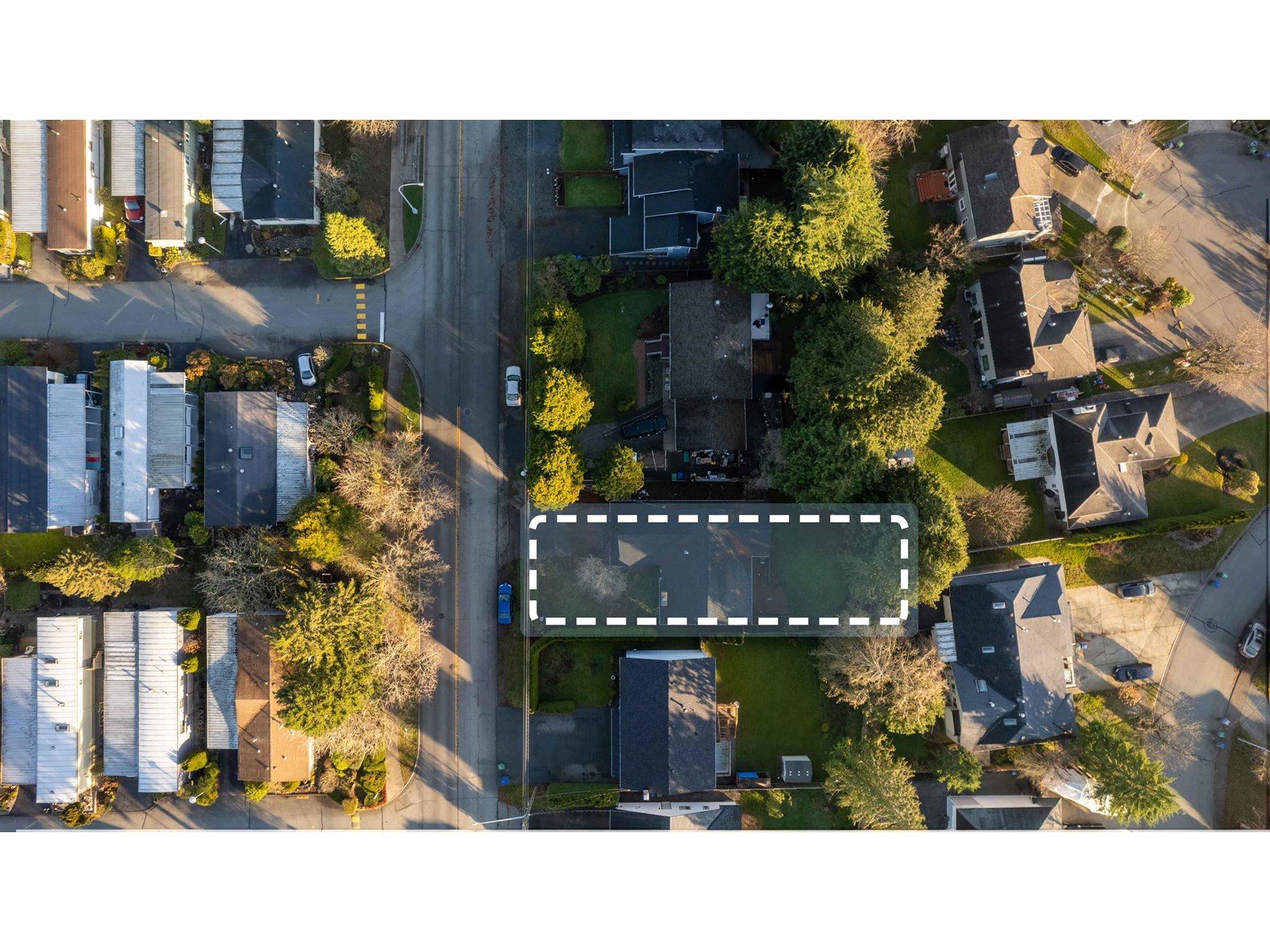 Property at 15930 20 AVENUE image 4