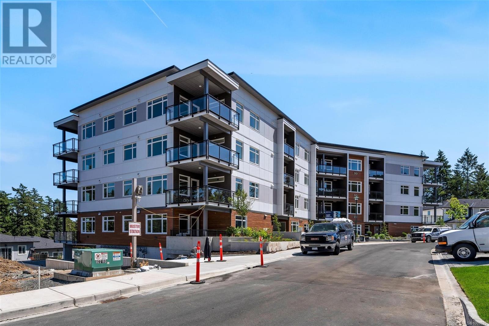 410 2000 West Park Lane, View Royal, British Columbia