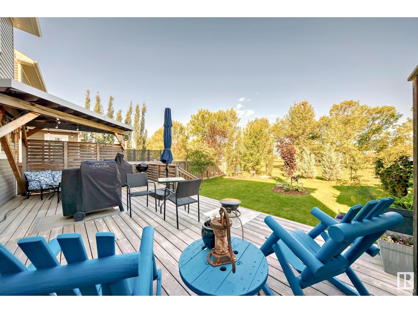 Property at 71 ROSEMOUNT BV image 2
