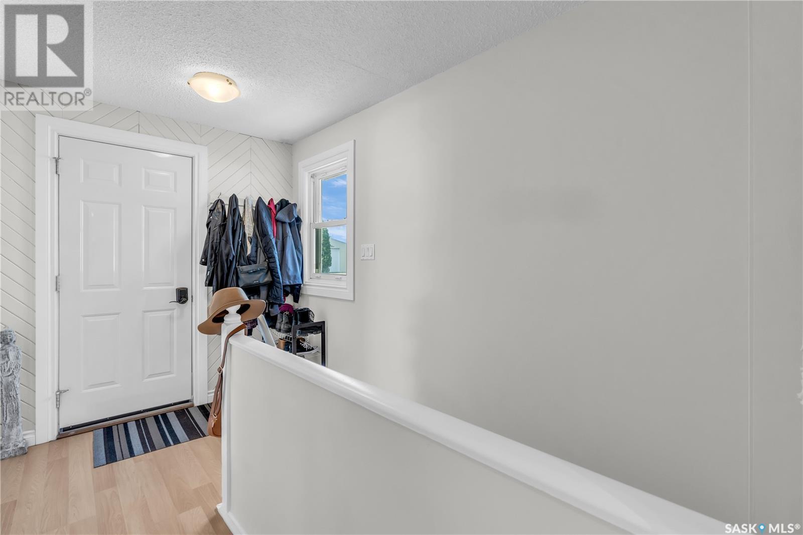 211 6th Avenue W, Gravelbourg, Saskatchewan  S0H 1X0 - Photo 5 - SK014212