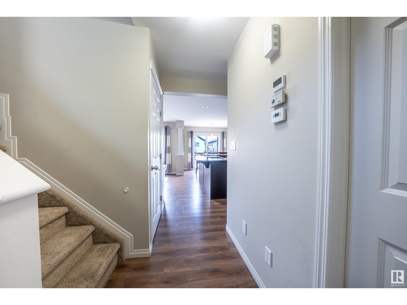 5206 20 Av Sw, Edmonton, Alberta  T6X 1V6 - Photo 6 - E4450633