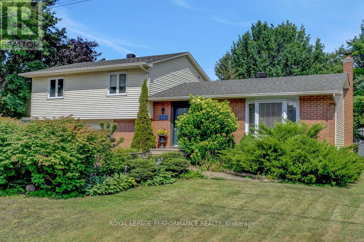 Property at 124 DES PINS STREET image 2