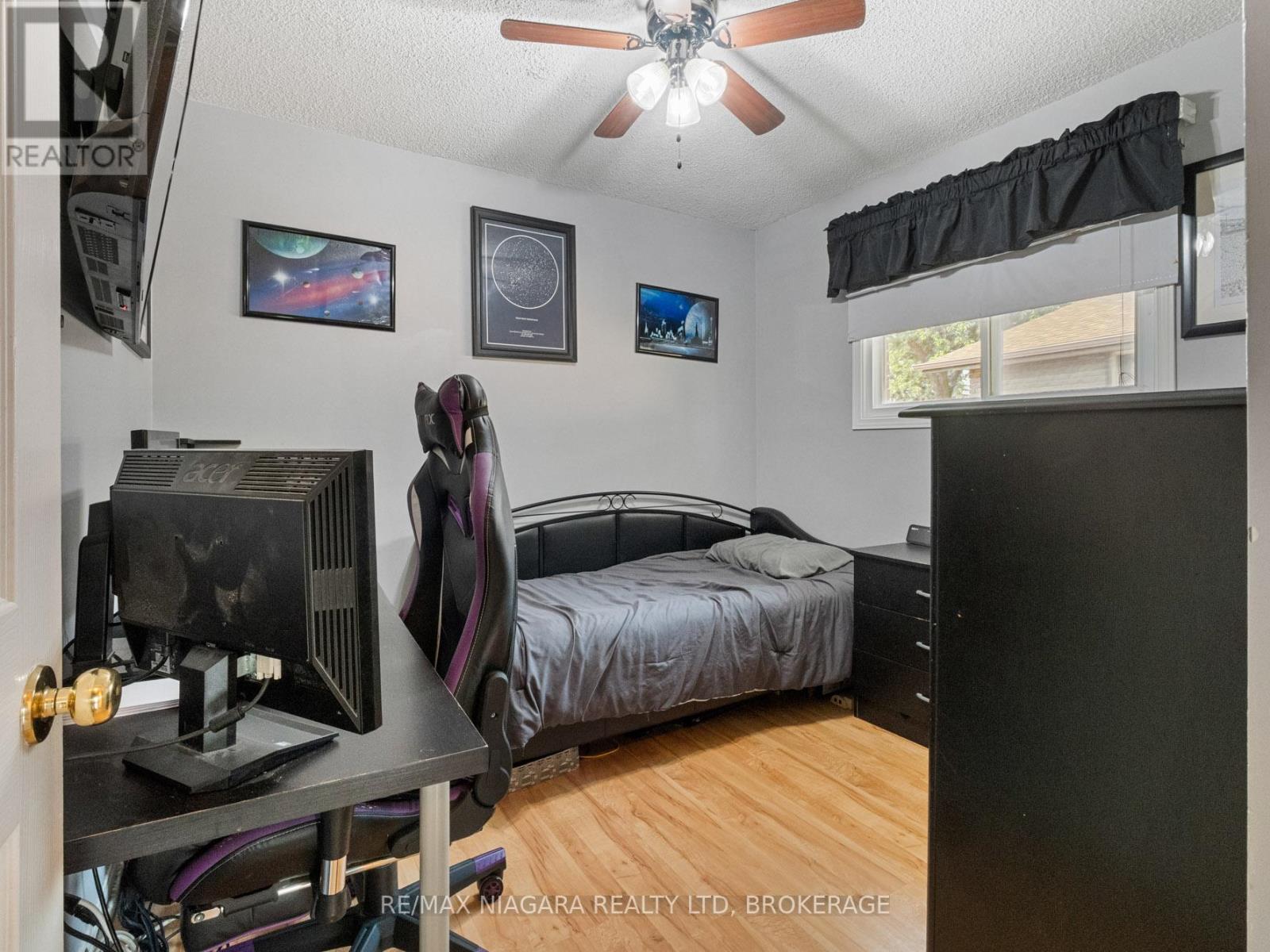 8071 Paddock Trail Drive, Niagara Falls, Ontario  L2H 1W8 - Photo 13 - X12318339