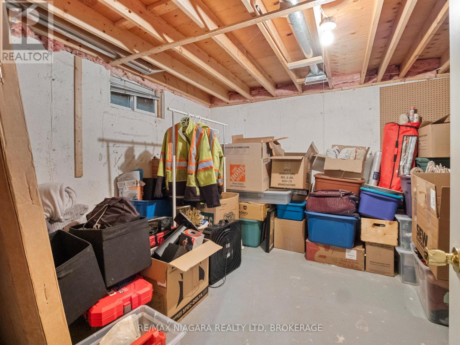 8071 Paddock Trail Drive, Niagara Falls, Ontario  L2H 1W8 - Photo 23 - X12318339