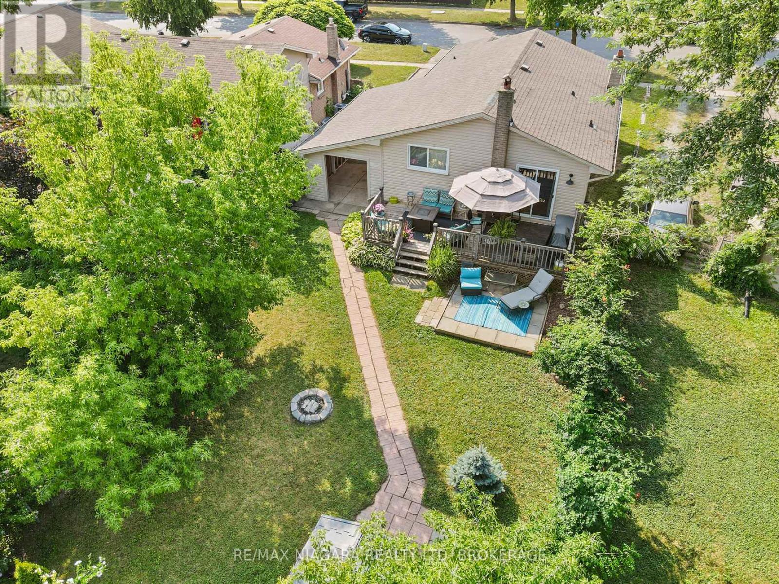 8071 Paddock Trail Drive, Niagara Falls, Ontario  L2H 1W8 - Photo 31 - X12318339