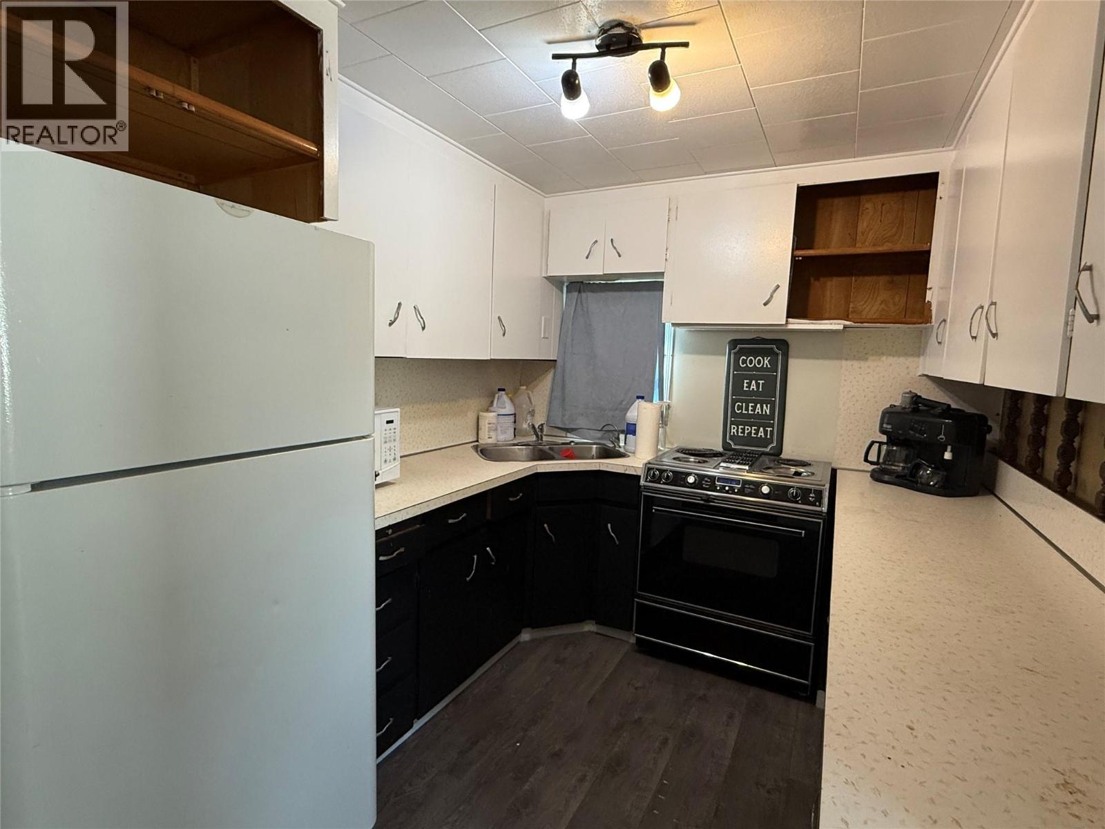 3245 Paris Street Unit# 36, Penticton, British Columbia  V2A 3T9 - Photo 4 - 10357676