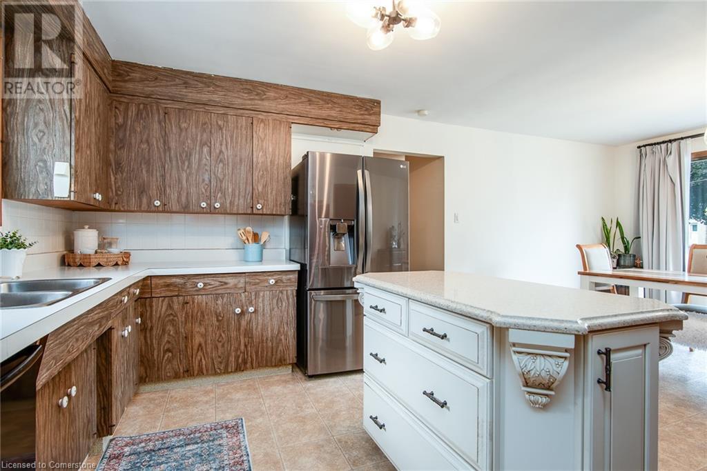 Property at 69 STONE Street image 4