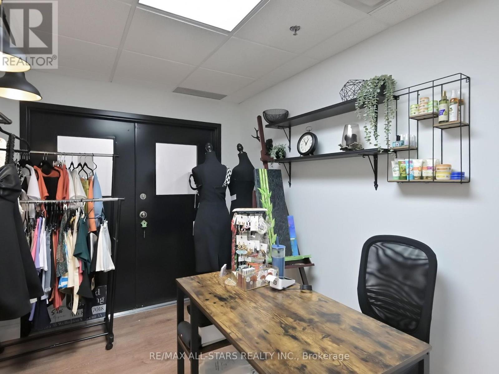 3a - 38 Wellington Street E, Aurora, Ontario  L4G 1H5 - Photo 12 - N12318303