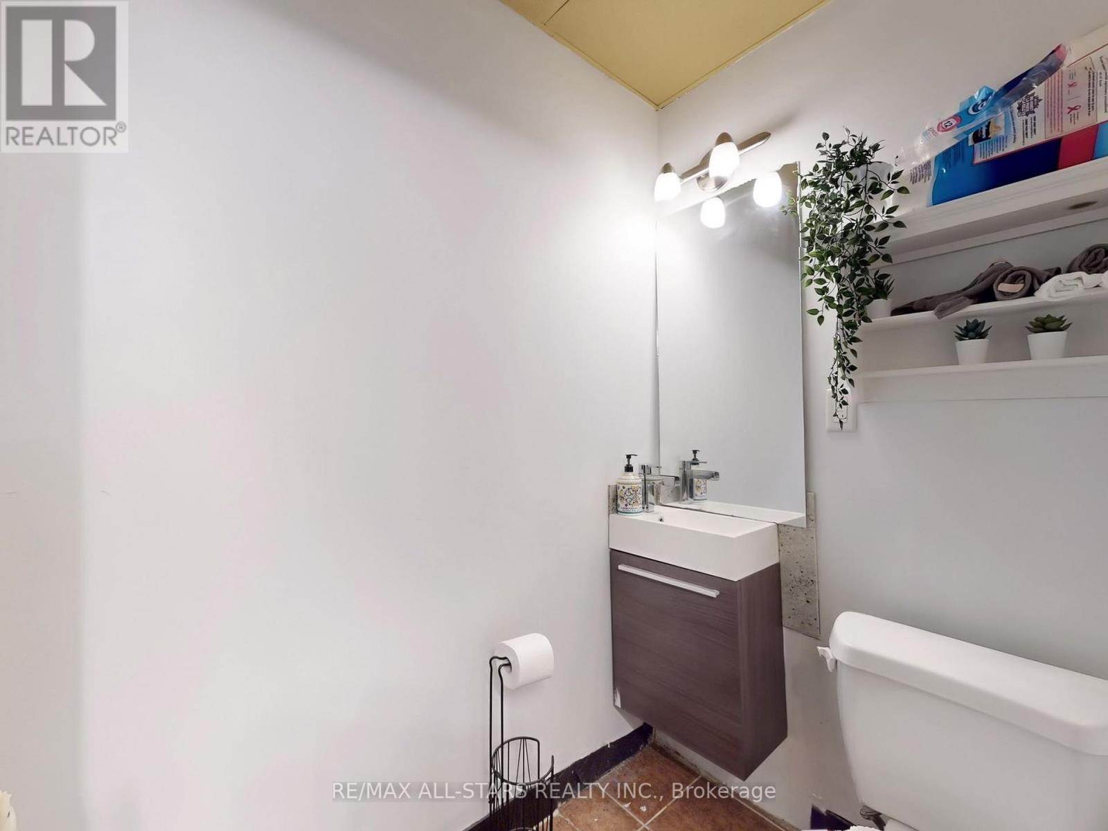 3a - 38 Wellington Street E, Aurora, Ontario  L4G 1H5 - Photo 31 - N12318303