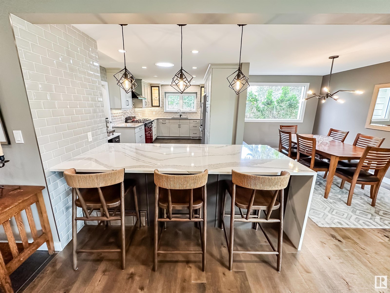 Property at 13908 86 AV NW image 1