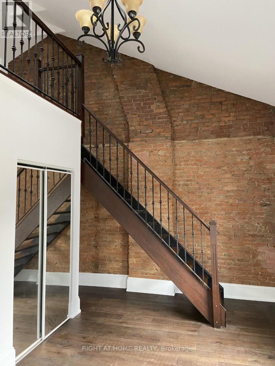 180 Market Street, Hamilton, Ontario  L8R 1N9 - Photo 8 - X12284535