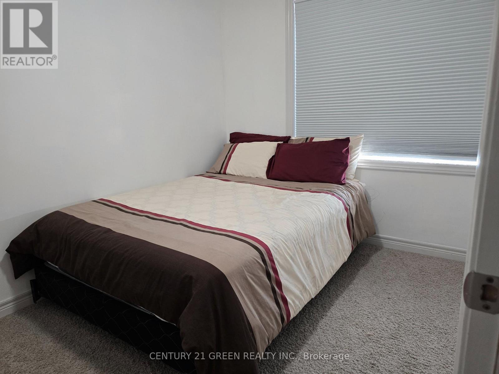 120 Wedgewood Drive, Woodstock (Woodstock - North), Ontario  N4T 0E2 - Photo 21 - X12318297