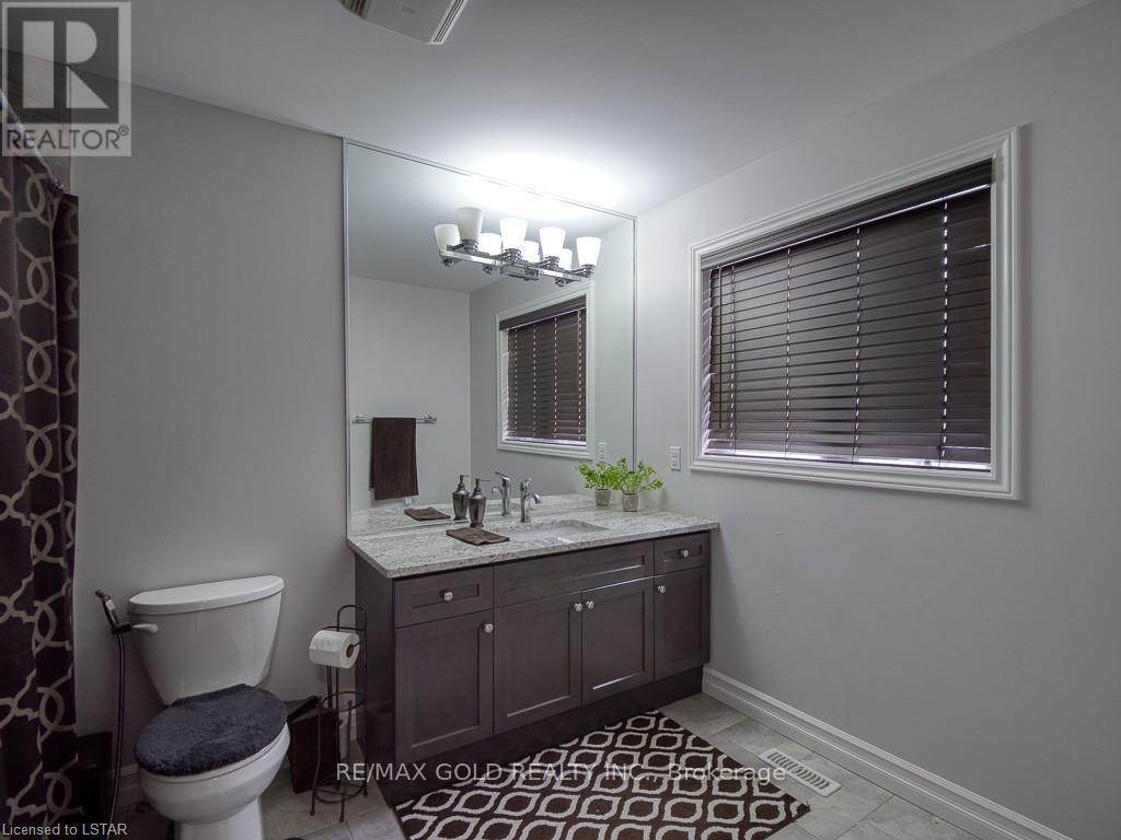 1387 Howlett Circle, London North, Ontario  N5X 0K6 - Photo 17 - X12318311
