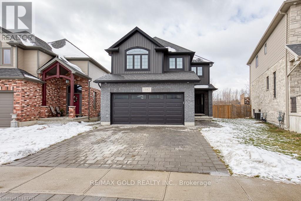 1387 Howlett Circle, London North, Ontario  N5X 0K6 - Photo 2 - X12318311