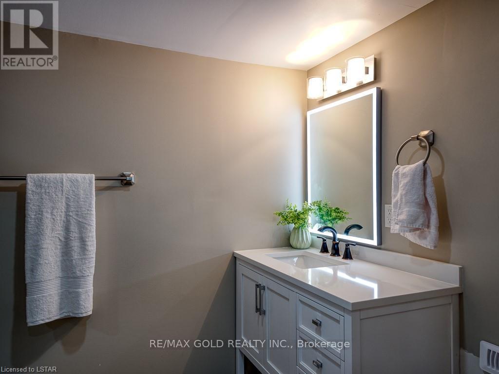 1387 Howlett Circle, London North, Ontario  N5X 0K6 - Photo 24 - X12318311