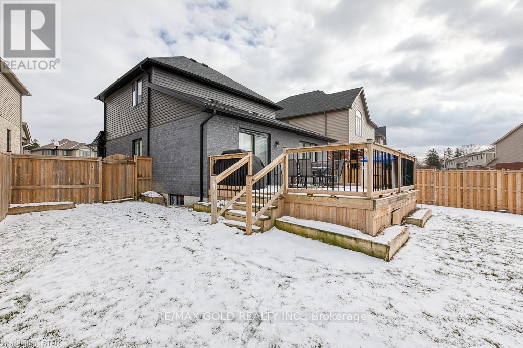 1387 Howlett Circle, London North, Ontario  N5X 0K6 - Photo 35 - X12318311