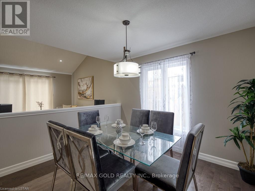 1387 Howlett Circle, London North, Ontario  N5X 0K6 - Photo 6 - X12318311
