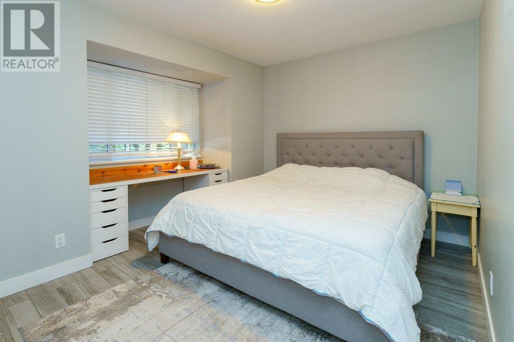 12060 208 Street, Maple Ridge, British Columbia  V2X 4W8 - Photo 13 - R3026585