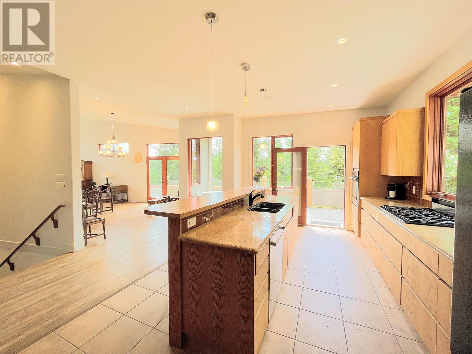 Property at 2923 FERN DRIVE image 4