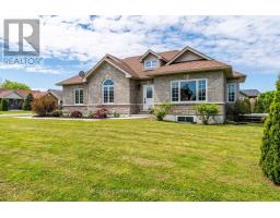 16 CORTLAND CRESCENT