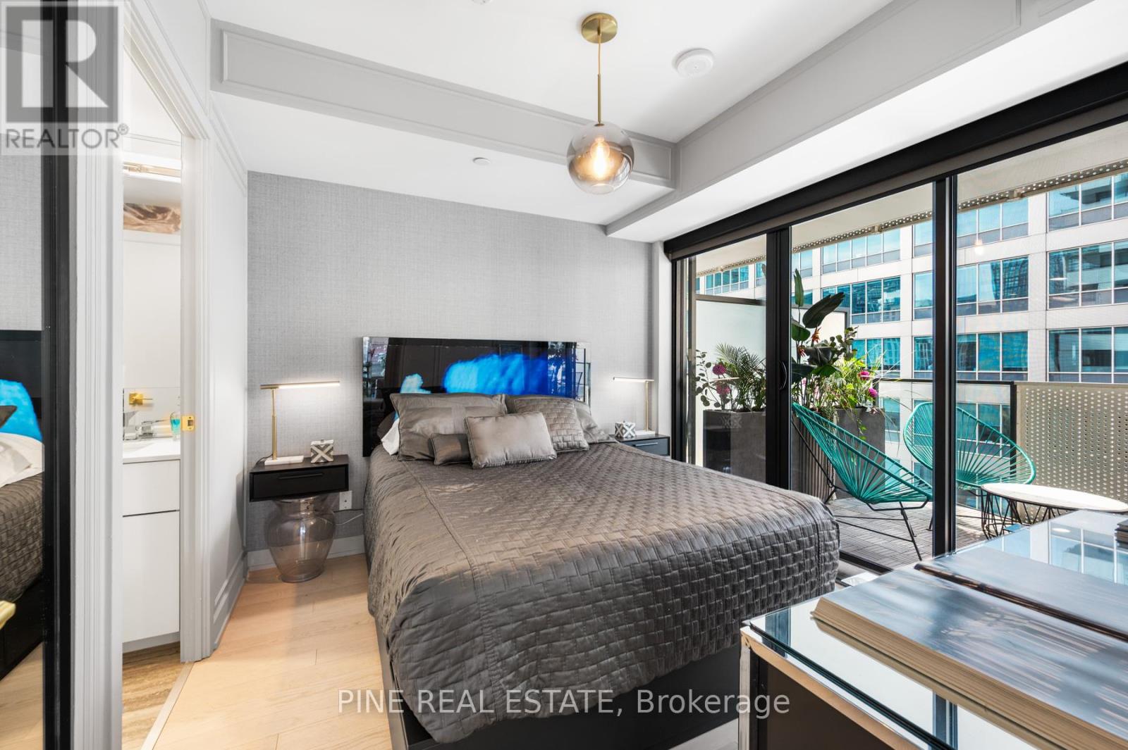 1305 - 25 Richmond Street E, Toronto (Church-Yonge Corridor), Ontario  M5C 0A6 - Photo 18 - C12318377