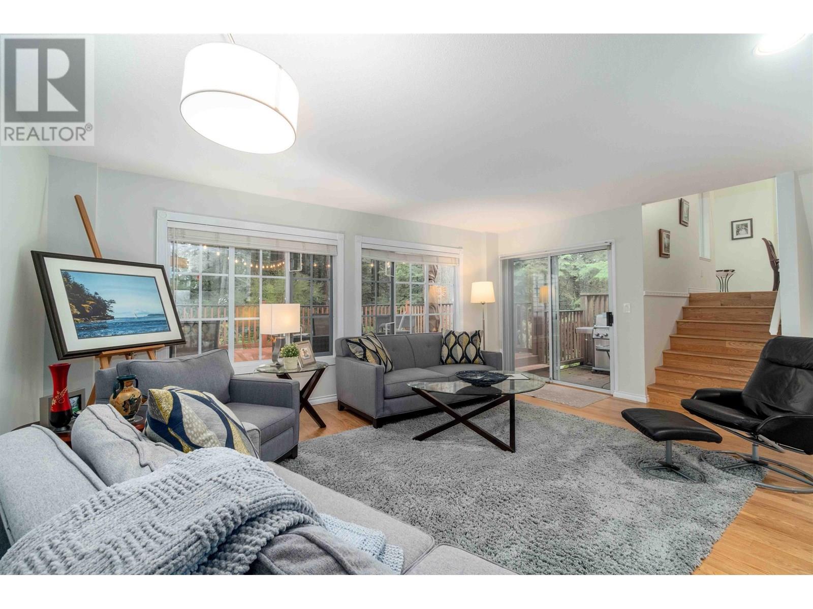 Property at 28 DEERWOOD PLACE image 4