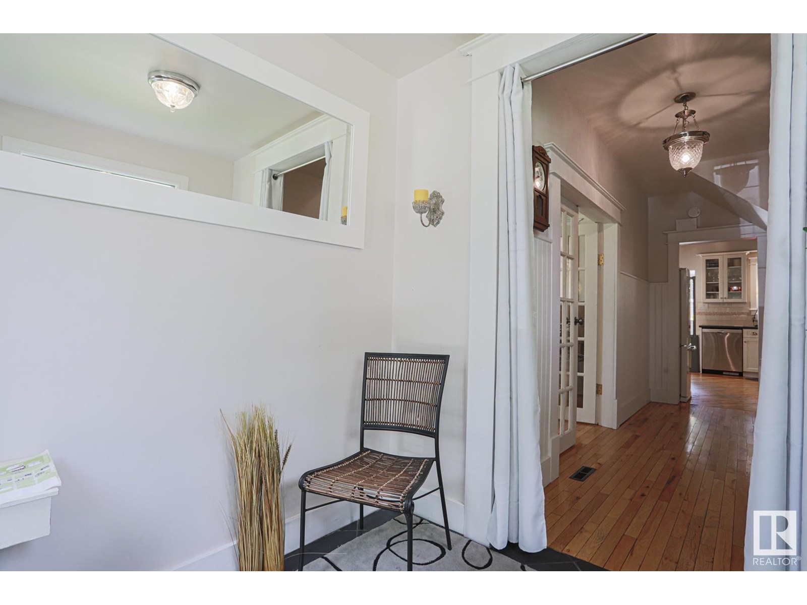 Property at 9829 88 AV NW image 1