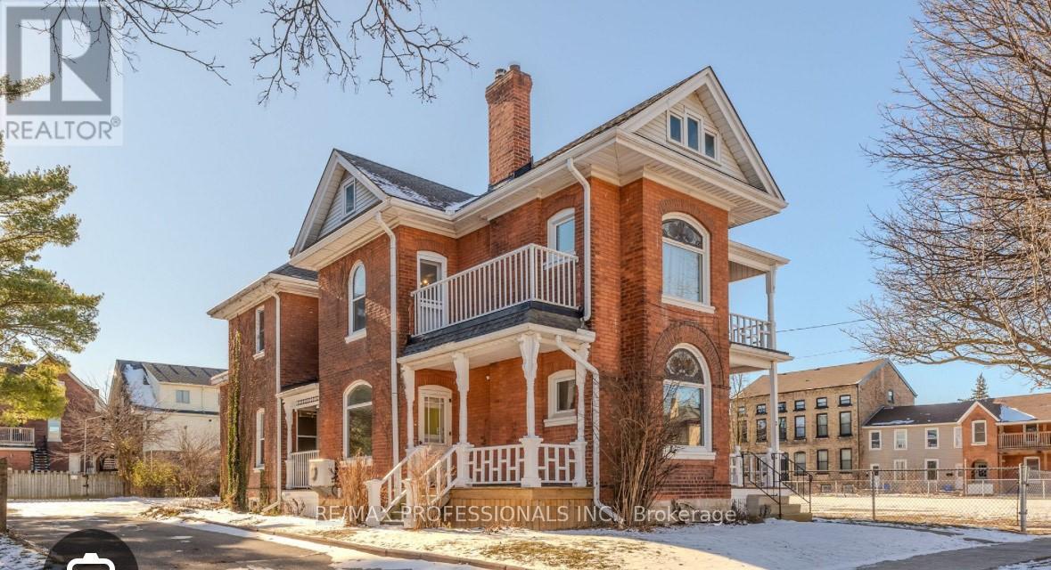 29 NELSON STREET, Brant, Ontario