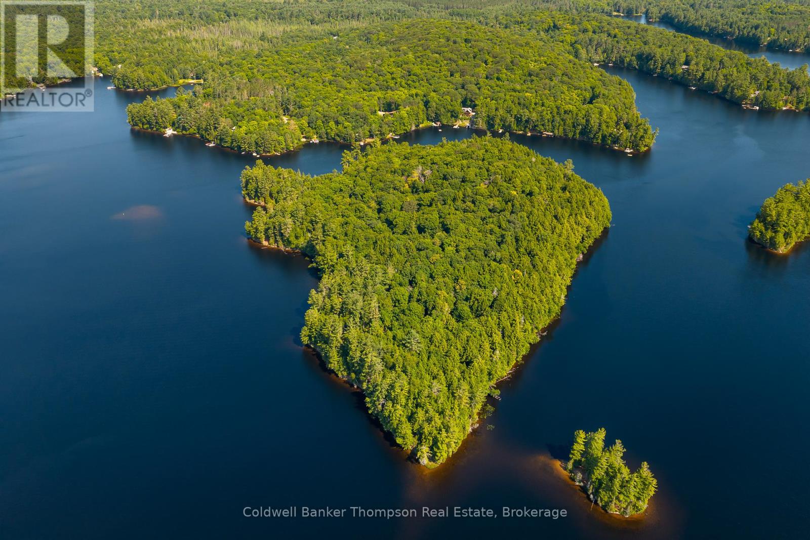 100 & 200 Treasure Island, Huntsville, Ontario  P1H 2J4 - Photo 1 - X12318403