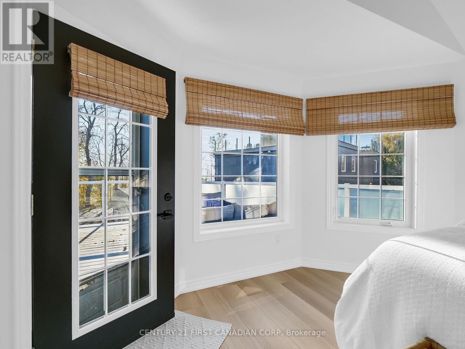 379 Front Street, Central Elgin, Ontario  N5L 1G2 - Photo 17 - X12148254