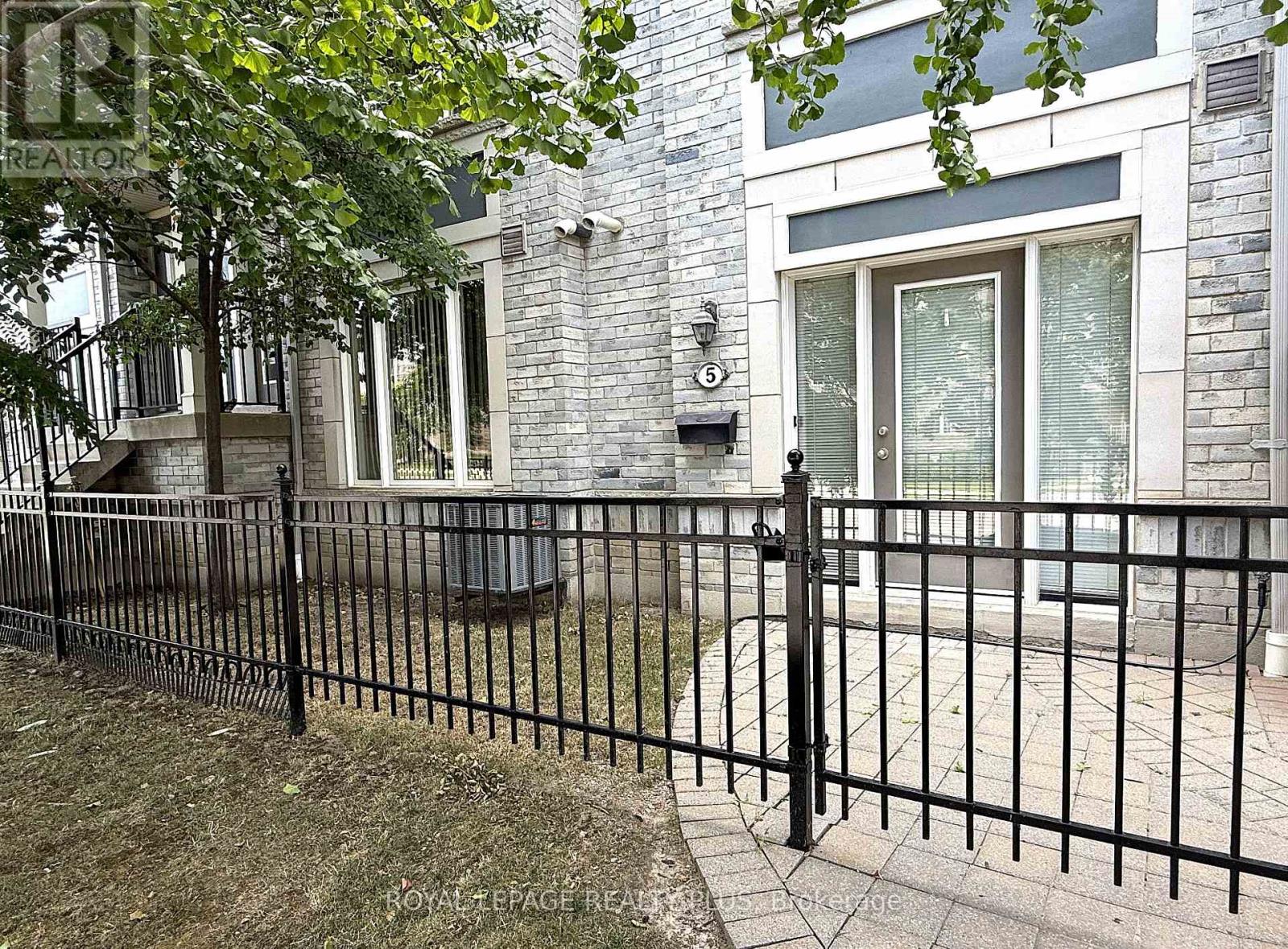 Property at 5 - 3015 DESTINATION DRIVE image 1
