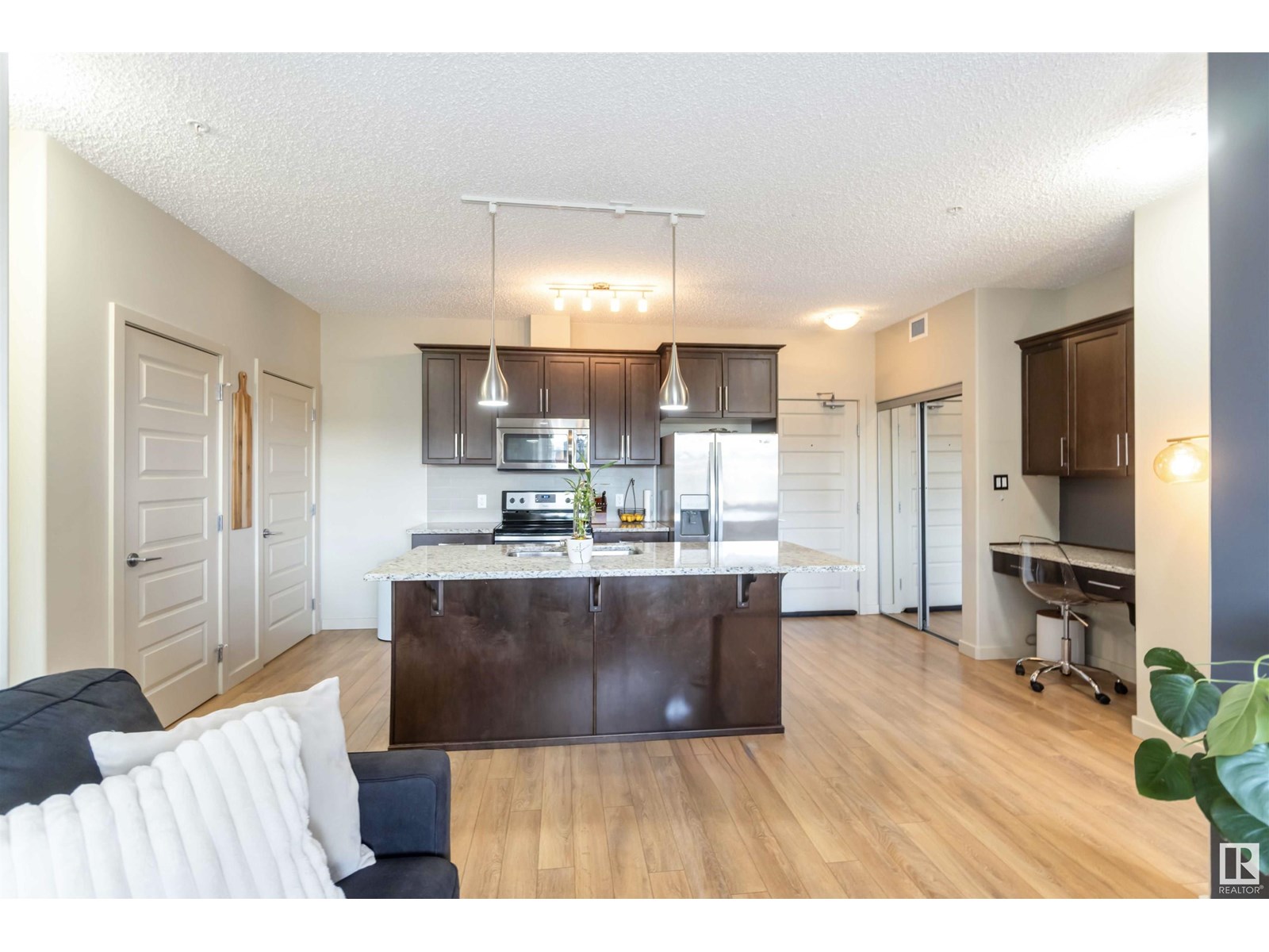 Property at #133 503 ALBANY WY NW image 1