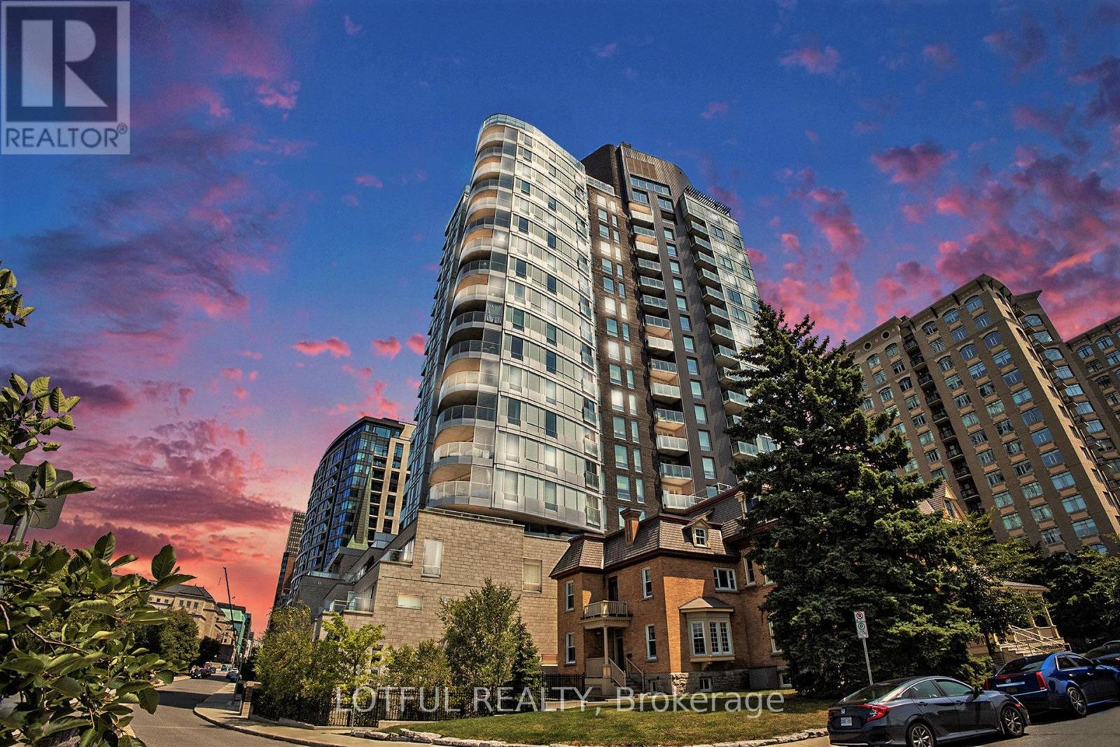 601 - 428 Sparks Street, Ottawa, Ontario  K1R 0B3 - Photo 3 - X12318448