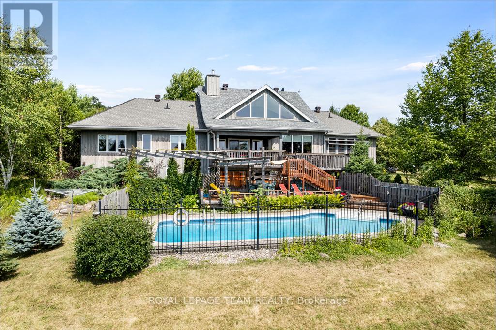 4636 Donnelly Drive, Ottawa, Ontario  K0G 1N0 - Photo 2 - X12318487
