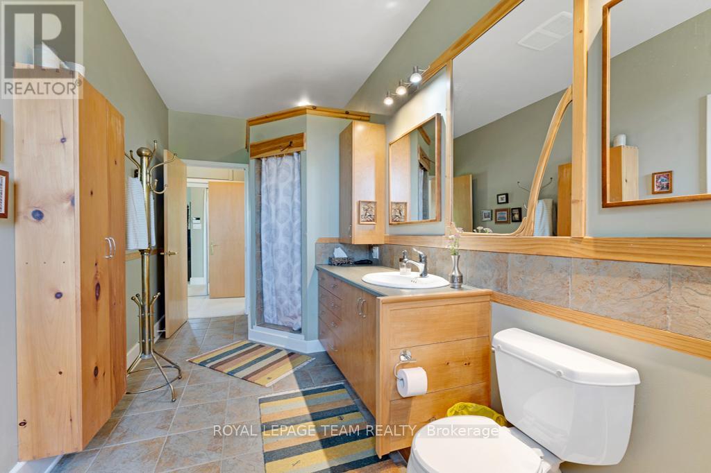 4636 Donnelly Drive, Ottawa, Ontario  K0G 1N0 - Photo 28 - X12318487