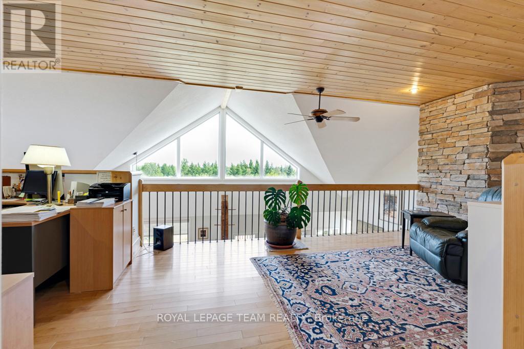 4636 Donnelly Drive, Ottawa, Ontario  K0G 1N0 - Photo 29 - X12318487