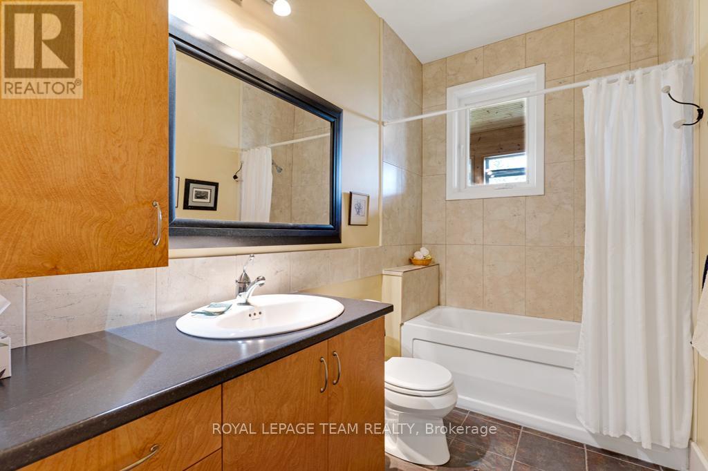 4636 Donnelly Drive, Ottawa, Ontario  K0G 1N0 - Photo 33 - X12318487