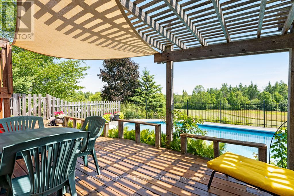 4636 Donnelly Drive, Ottawa, Ontario  K0G 1N0 - Photo 37 - X12318487